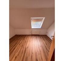 3- Zimmer DG Wohnung im Herzen von Rehau