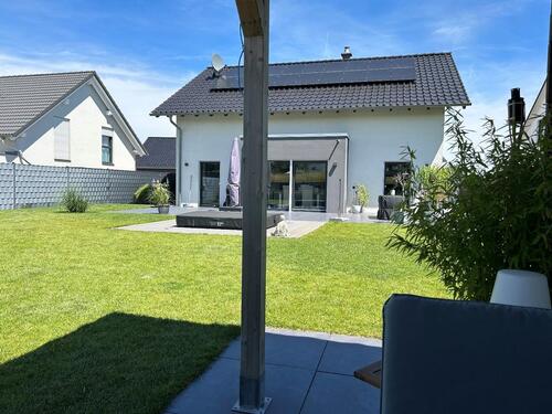Foto - Freistehendes Einfamilienhaus, KFW40, Landhauscharme und Luxus