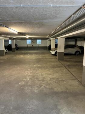 Foto - Tiefgaragenstellplatz zu mieten