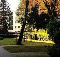 ETW - 62 m2, Berlin Spandau,saniert ,Stellplatz, Erbbaupacht 2066