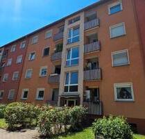 Helle 2-Zimmer Eigentumswohnung mit 2 Balkonen und PKW-Stellplatz - Freiburg im Breisgau Brühl