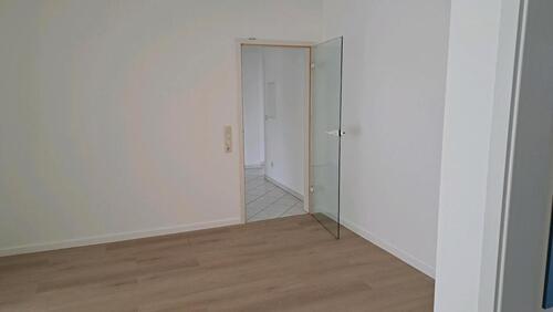 Foto - 3 -Zimmerwohnung mit EBK und Balkon, Kelkheim ( Zentrum)