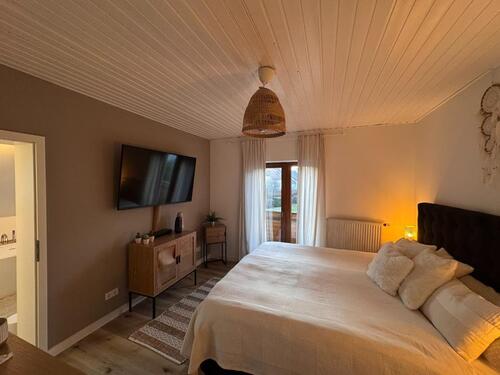 Foto - Zentrales Einfamilienhaus mit Garage und Garten in Neu-Anspach