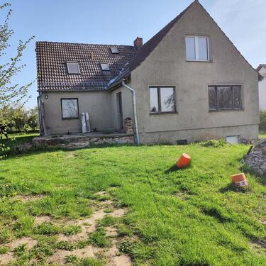 Foto - Einfamilienhaus + ca 1 HA Waldfläche (Zwangsversteigerung)