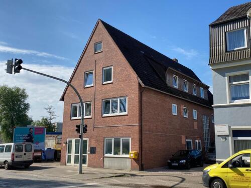 Foto - Mehrfamilienhaus mit 6 Wohneinheiten – Entwicklungspotenzial