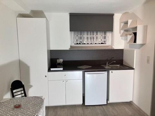 Foto - EINZIMMERAPPARTEMENT neu renoviert möbliert ab SOFORT zu verm