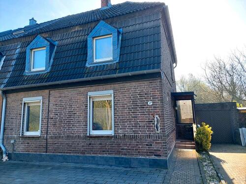 Foto - Doppelhaushälfte mit hochwertiger Ausstattung zu verkaufen