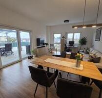 Helle 4-Zimmer Wohnung im 2. OG mit Balkon und Terrasse in Leimen