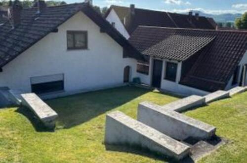 Foto - 4 Zimmer Einfamilienhaus zum Kaufen in Nordheim vor der Rhön