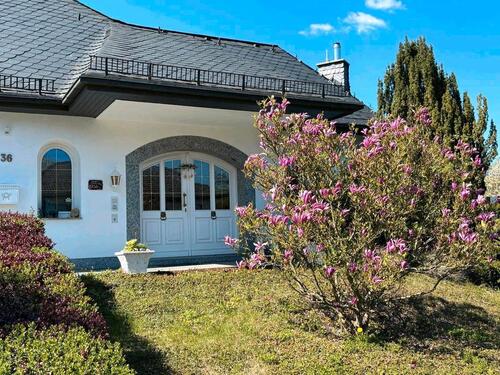 Foto - Elegante Villa mit Einliegerwohnung Alternative zum Neubau