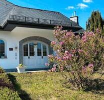 Elegante Villa mit Einliegerwohnung Alternative zum Neubau - Eschwege