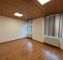 Von Privat. Vermiete kleine 4 Raum Wohnung im EG als Büro, Praxis - Gera Alt-Taubenpreskeln