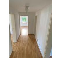 4-Zimmer-Wohnung mit Balkon in Konstanz-Petershausen - ab sofort
