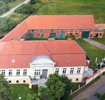 Herrenhaus mit Hofanlage - 779.000,00&nbsp;EUR Kaufpreis, ca.&nbsp; 240,00&nbsp;m&sup2; in Meyenburg (PLZ: 16945)