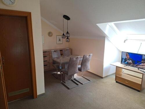 Foto - 1-Zimmer Appartement im DG, 30qm mit Balkon
