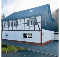 Fast wie ein eigenes Haus - Maisonette Wohnung - Frisch renoviert & modernisiert in Loope - Engelskirchen