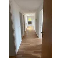 Mietwohnung mit Dachterrasse & neuer EBK - Bad Neustadt an der Saale