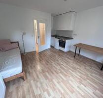 Gemütliche, helle 1-Zimmerwohnung mit Einbauküche und eigenem Bad - Köln Lindenthal