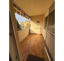 Attraktive 3-Zimmer-Wohnung mit Loggia u.Garage - Kehl