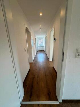 Foto - 4-Zimmer Wohnung in Ochsenfurt - 800,00&nbsp;EUR Kaltmiete, ca.&nbsp; 90,00&nbsp;m&sup2;