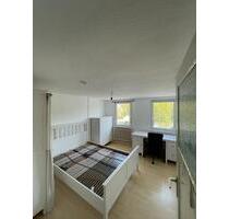WG-Zimmer möbliert - 270,00&nbsp;EUR Kaltmiete, ca.&nbsp; 25,00&nbsp;m&sup2; in Albstadt (PLZ: 72458)