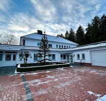 Lebensqualität auf höchstem Niveau: Traumhaftes Anwesen - Essen (Oldenburg)