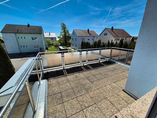 Foto - Sehr schöne 2,5 Zimmerwohnung - 600,00&nbsp;EUR Kaltmiete, ca.&nbsp; 75,00&nbsp;m&sup2;