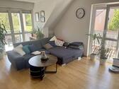 Foto - Karlsfeld: Lichtdurchflutete 2,5-Zi.-Whg. mit 17m² großer Galerie u. Balkon, in einer Gartenstadt.