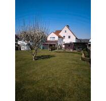 Zweifamilien Haus mit großem Garten von Privat - Aerzen