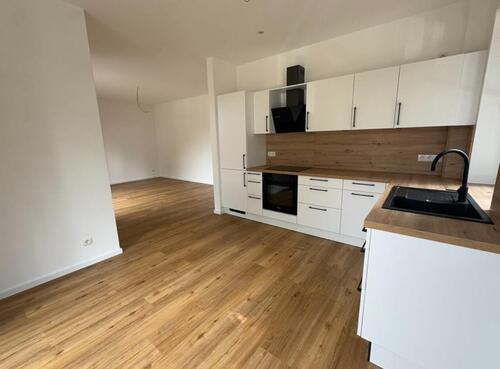 Foto - Helle 3-Zimmerwohnung mit Klimaanlage und Balkon