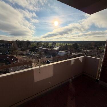 Foto - Mobilisierte 3-Zimmer-Wohnung mit Balkon und EBK und TGS