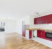 2-Zimmer-Wohnung mit Einbauküche & Terrasse in Rottenburg - Rottenburg am Neckar