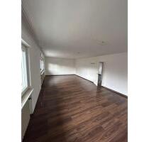 Großzügige 5-Zimmer-Wohnung im Herzen von Neustadt (Hessen)