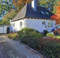 Gepflegtes EFH mit Vollkeller und Wintergarten auf schönem Grdst. - Neuberend