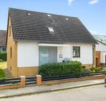 **Provisionsfrei** Modern, freistehend in Sackgassenlage! - Laatzen