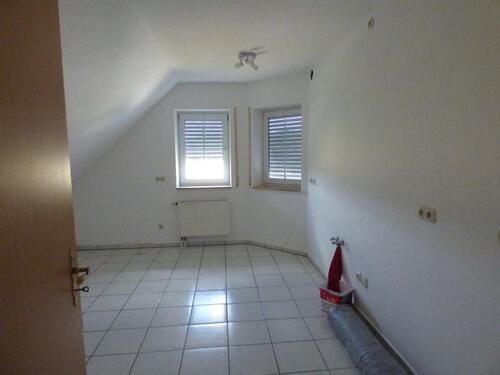 Foto - 4-Zimmer Wohnung Dachgeschoß - 1.050,00 EUR Kaltmiete,