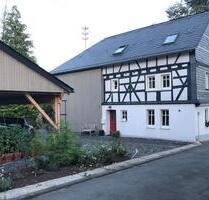 Ökologisch saniertes Fachwerkhaus mit modernem Anbau - Heidenrod