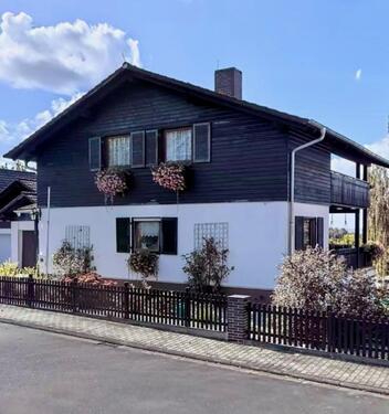 Foto - Gepflegtes, geräumiges Einfamilienhaus - ohne Makler!