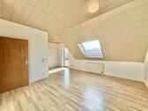 Foto - Dachgeschoßwohnung in Thalmassing zur Miete