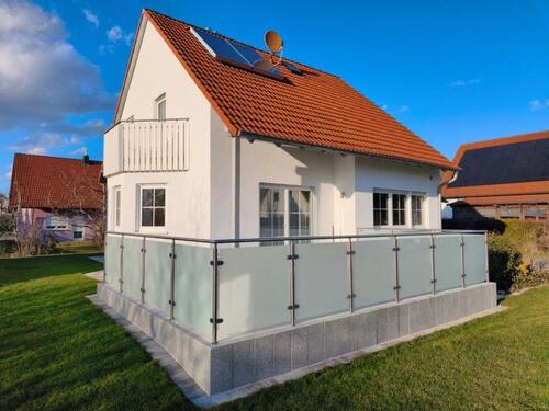 Foto - Preiswertes 5-Raum-Haus in Oberdachstetten 110 m² Wfl., 784 m²