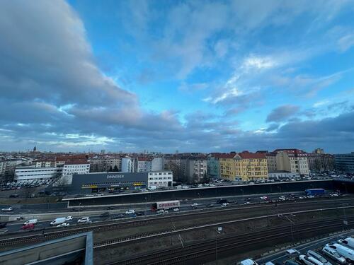Foto - Bezugsfrei in City-West: Wohnung mit Skyline-Blick + Tiefgarage