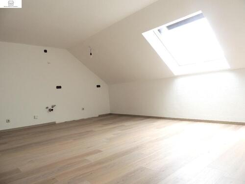 Foto - MINI Appartement frisch renoviert mit großem Badezimmer 36148 Mittelkalbach.