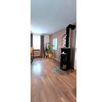 Wohnung in Zweifamilienhaus - 600,00&nbsp;EUR Kaltmiete, ca.&nbsp; 70,00&nbsp;m&sup2; in Kleinlangheim (PLZ: 97355)