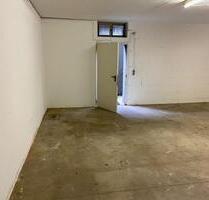 Lagerraum mit WC um UG - 200,00 EUR Kaltmiete, in Mülheim an der Ruhr (PLZ: 45478) Broich