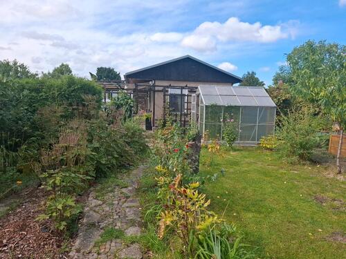 Foto - Kleingarten mit Steinlaube - 5.000,00 EUR Kaltmiete, ca.  0,00 m²