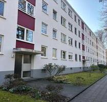 Viel Raum und Licht. Helle 4-Zimmer-Wohnung in Karlsruhe-Bergwald
