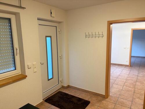 Foto - 2-Zimmer Kellerwohnung im Reihenendhaus in Hochheim