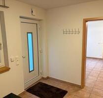 2-Zimmer Kellerwohnung im Reihenendhaus in Hochheim - Hochheim am Main