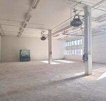 Flexible Industriefläche in München - 296,81 m² im Erdgeschoss