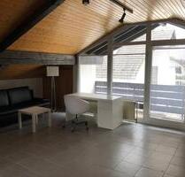 Schöne helle 1 ZKB DG Wohnung mit Balkon in Limburg ab sofort - Limburg an der Lahn